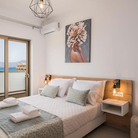 Indigo Blue Seaside Deluxe Apartments Kíssamos Eksteriør billede