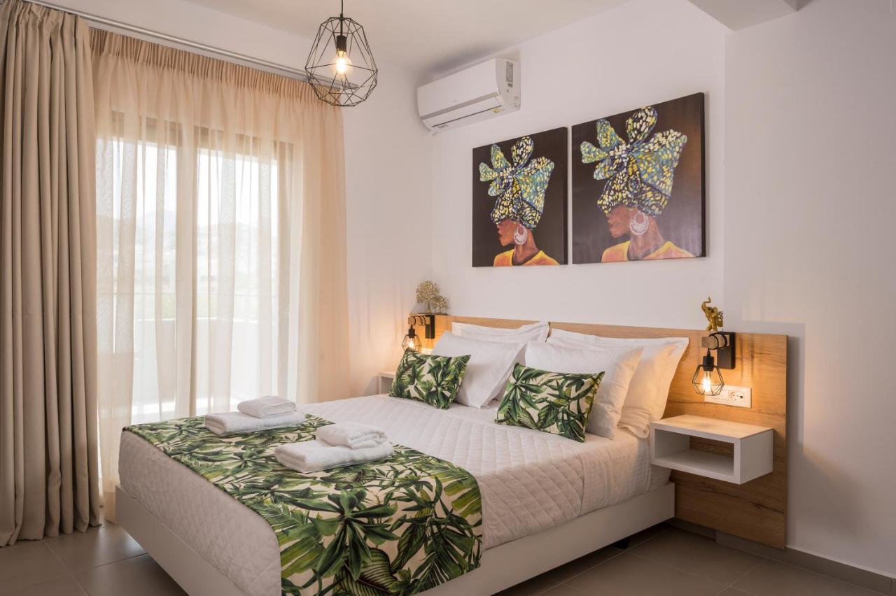 Indigo Blue Seaside Deluxe Apartments Kíssamos Eksteriør billede