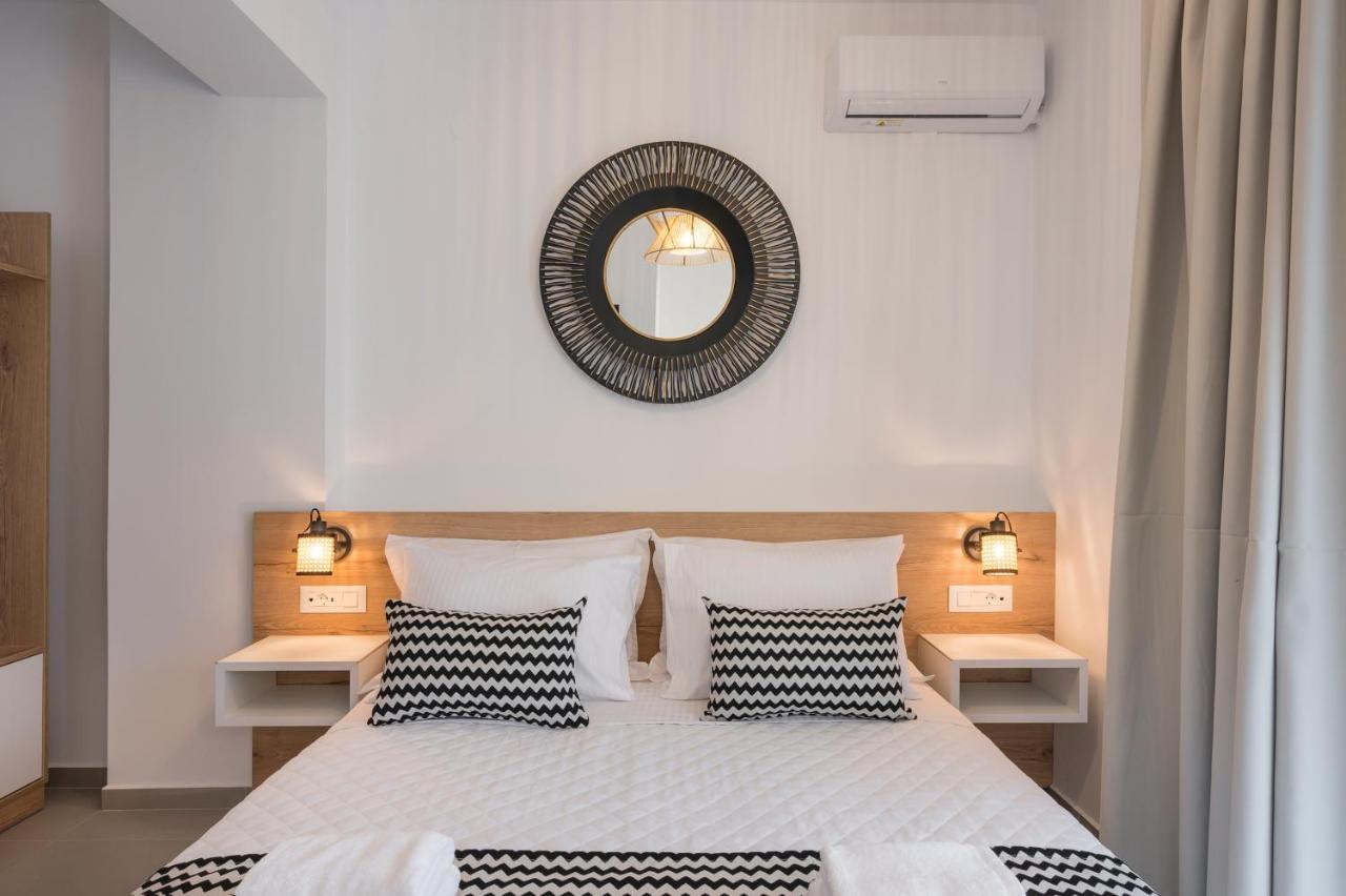 Indigo Blue Seaside Deluxe Apartments Kíssamos Eksteriør billede
