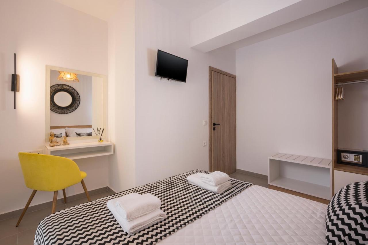 Indigo Blue Seaside Deluxe Apartments Kíssamos Eksteriør billede