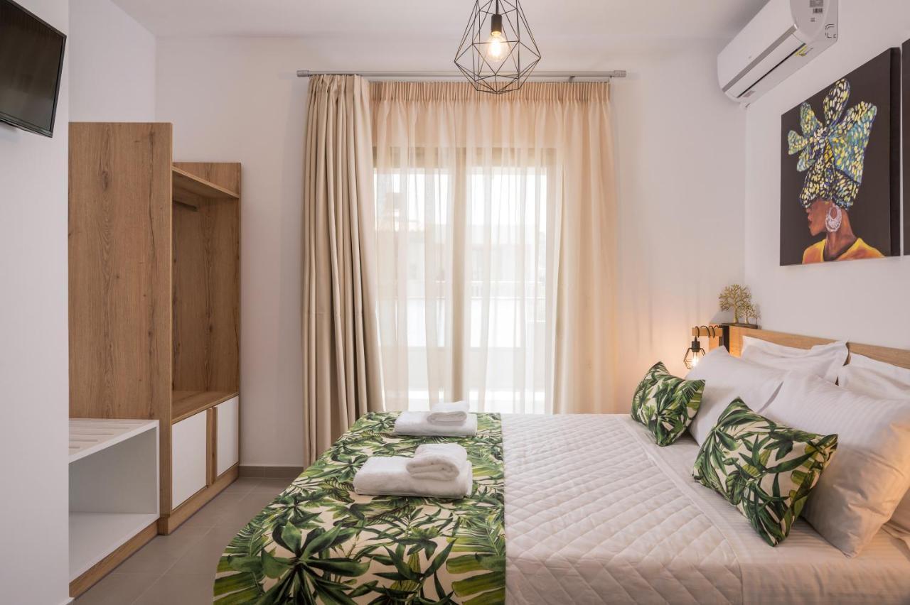 Indigo Blue Seaside Deluxe Apartments Kíssamos Eksteriør billede